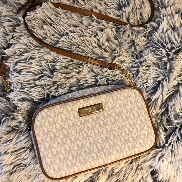 Michael Kors Handbags - Michael Kors Logo Crossbody